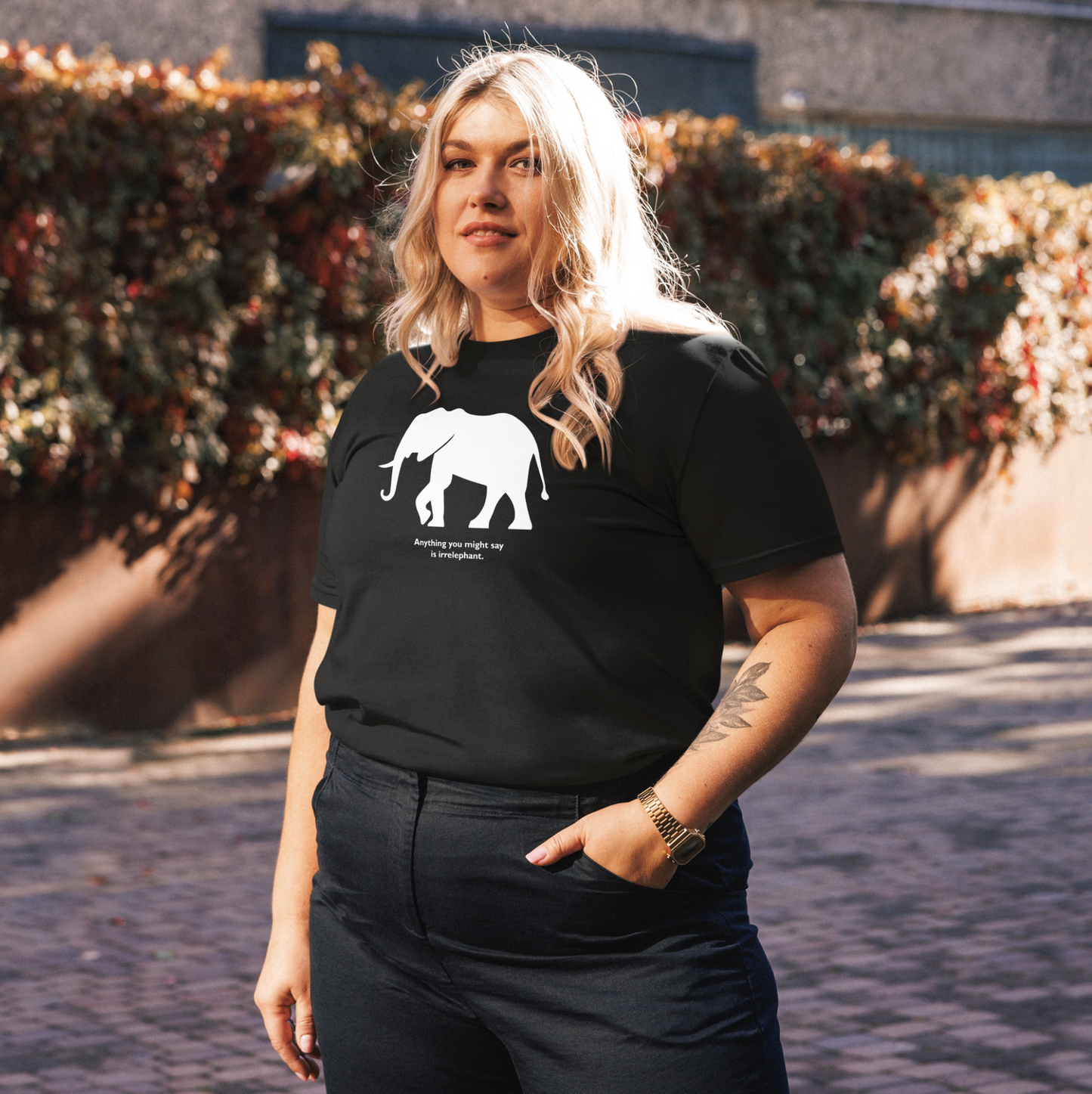 Irrelephant - Unisex organic cotton t-shirt